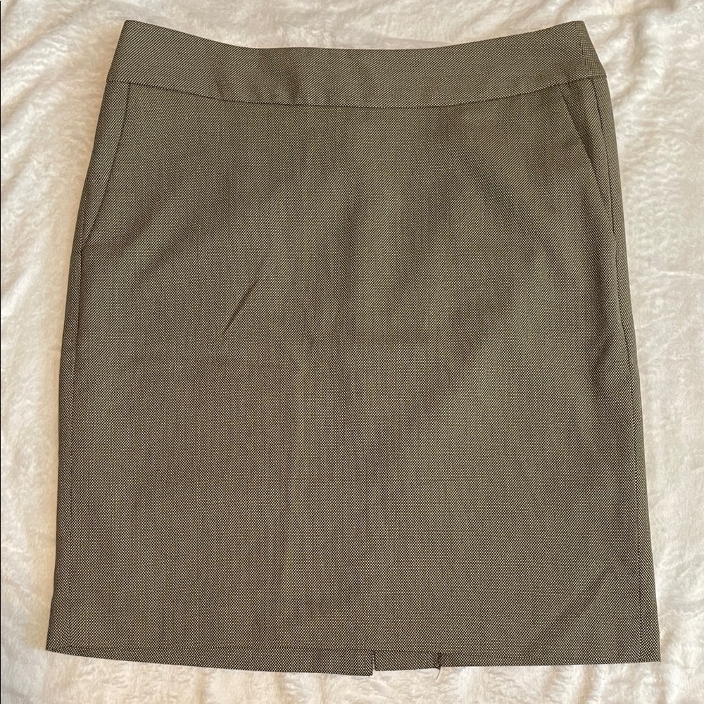 Banana Republic brown/black Women's Skirt
